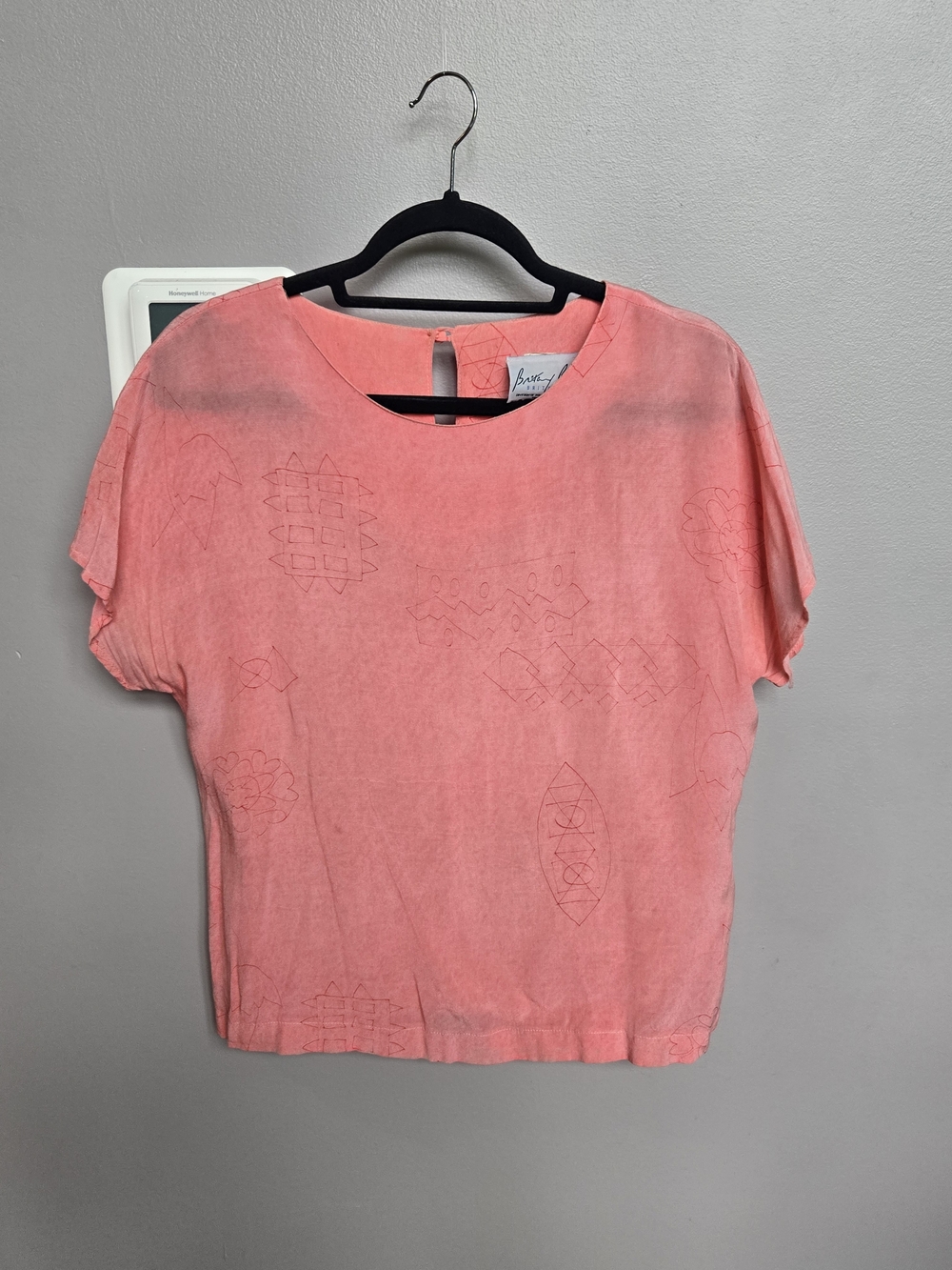 Vintage Britany Blu Coral Pink Short Sleeve Blouse 100% Rayon Made in USA Size 6